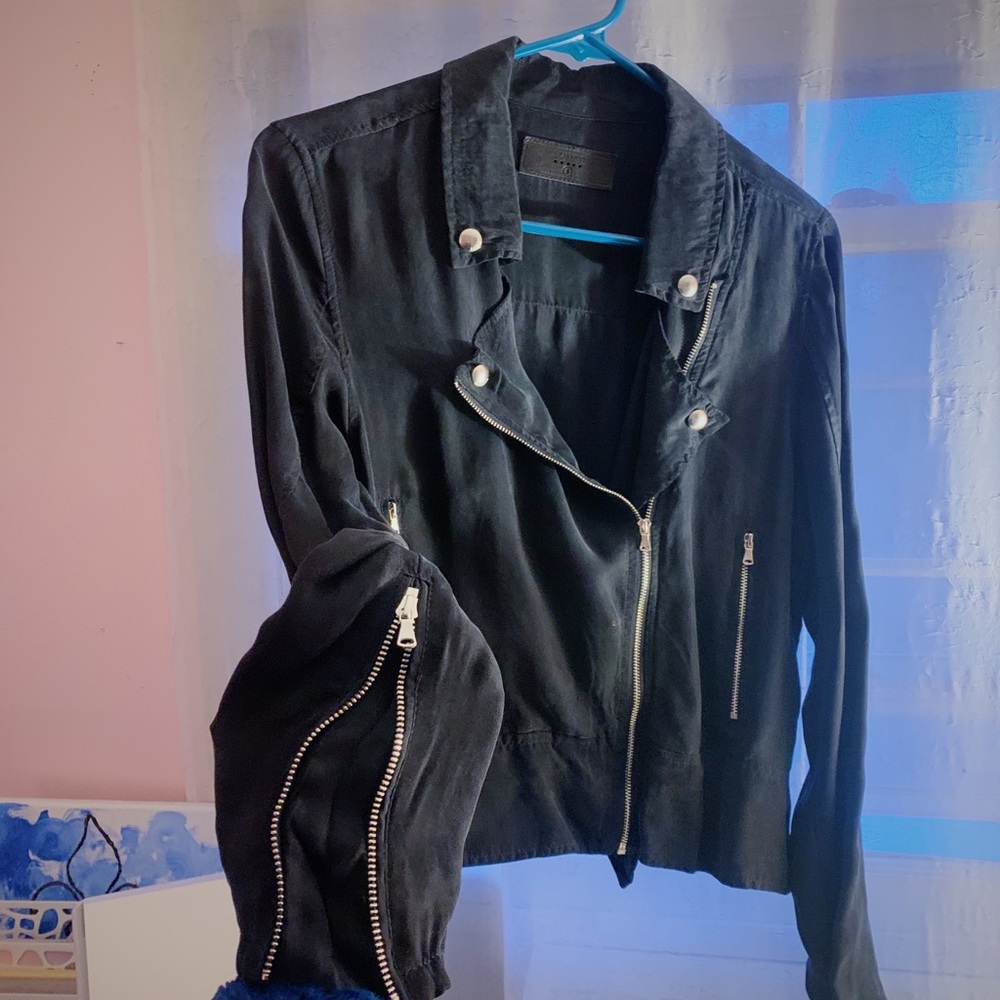 BlankNYC black moto jacket!!